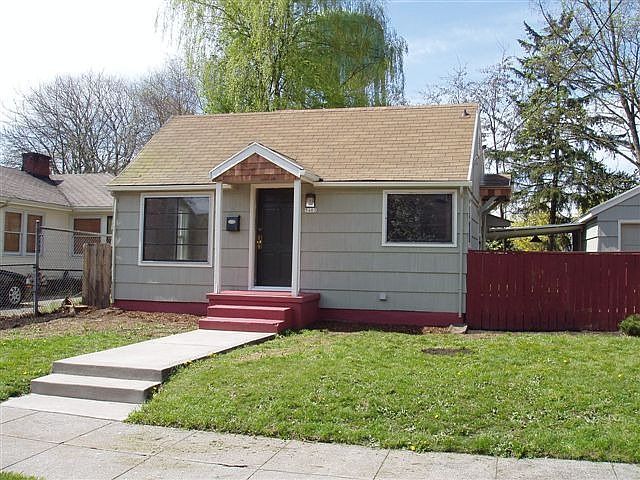 Exterior view of home