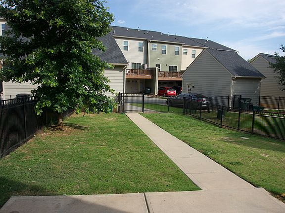 4th image of 4111 Audubon Park Dr