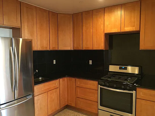 Rented by Voro, LLC | media 4