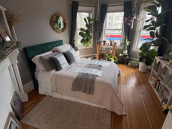 3rd image of 221 Tremont St #3