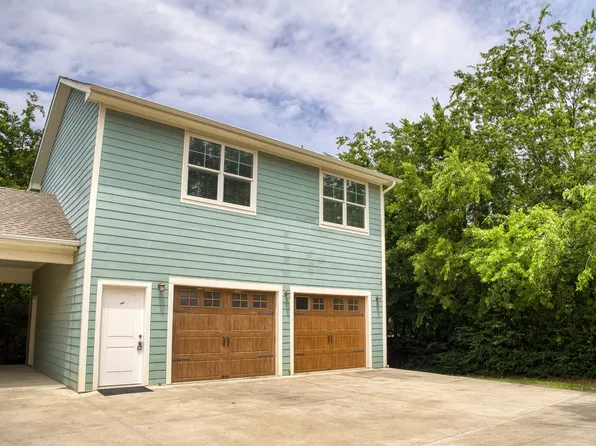 412 Fulton St #100, Denton, TX 76201