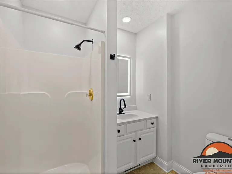 1140 Orange Leaf Ct NW — Photo 16