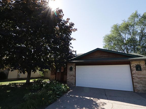 3rd image of 5265 Vera Cruz Ave N
