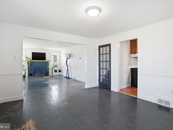 5th image of 225 Fairground Rd