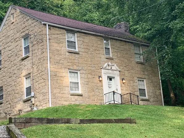 1263 Hillcrest Rd, Fairmont, WV 26554