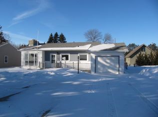 3046 Memorial Dr, Two Rivers, WI 54241