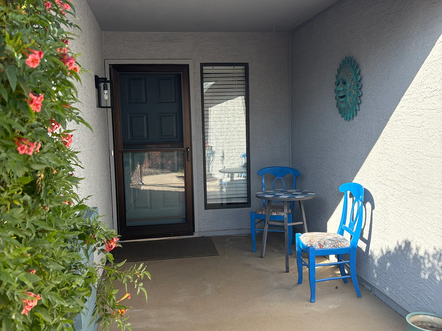 2 bed, 1359 sqft, $2,500 — Photo 2