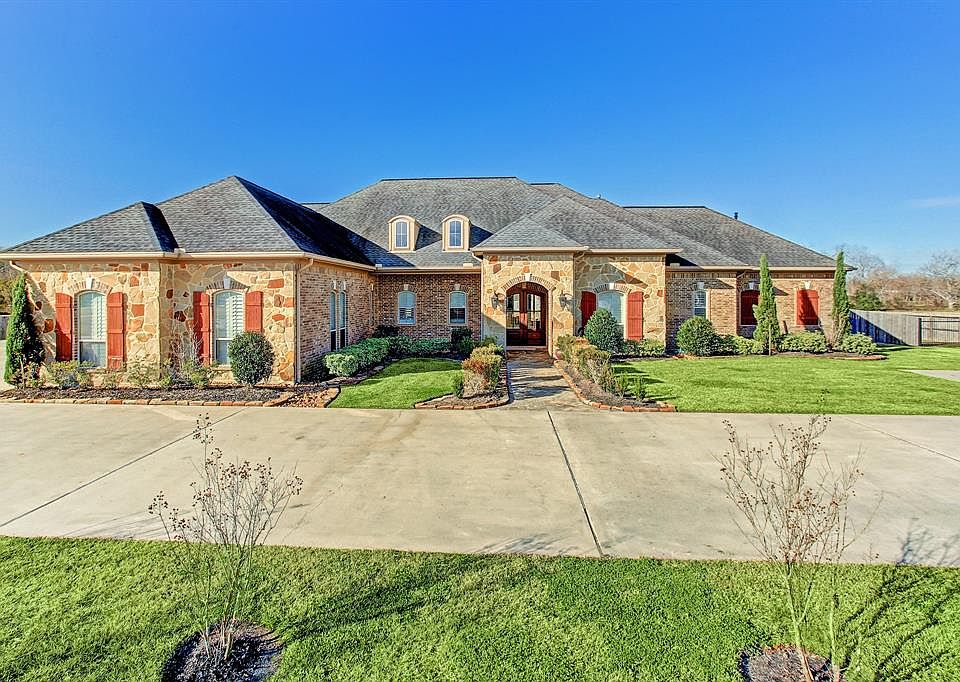 1st image of 15303 Devin Ln