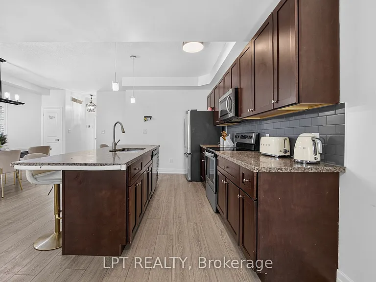 148 Hollybrook Trl S — Photo 14