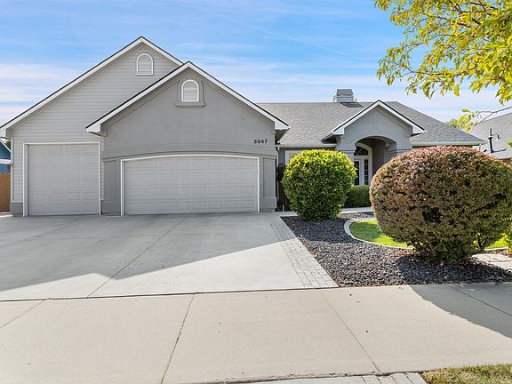 2nd image of 3047 S Tagish Way