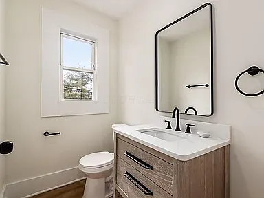 1165 E Whittier St — Photo 7