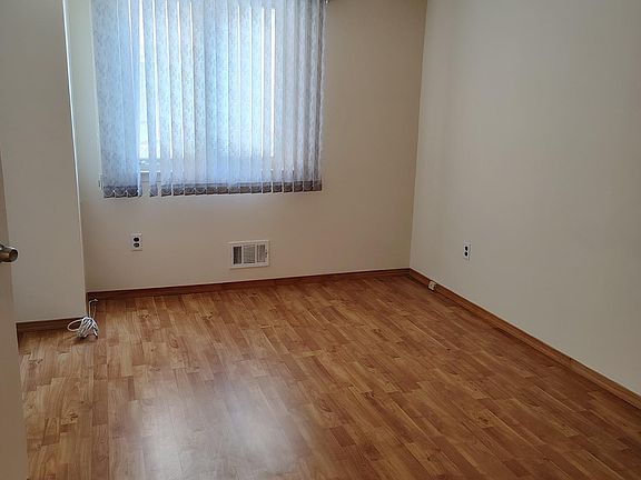 5th image of 100 Cotter Ave #100A