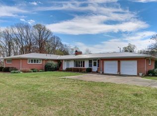 2529 Sunnycrest Dr, Reidsville, NC 27320
