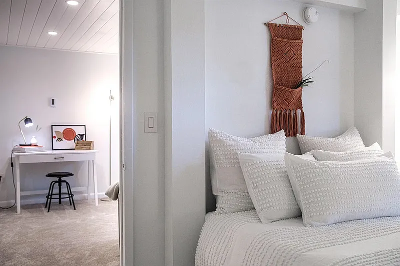 1 bed, 1.0 bath, 572 sqft, $2,000 — Photo 2