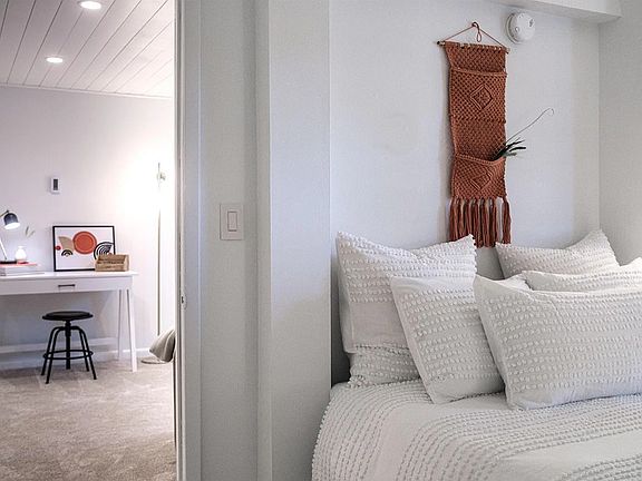 2nd image of 288 Main St APT 19B