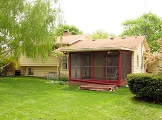 3330 Snowglen Ln, Lansing, MI 48917