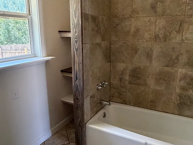 1244A Inwood Dr #1244-A — Photo 12