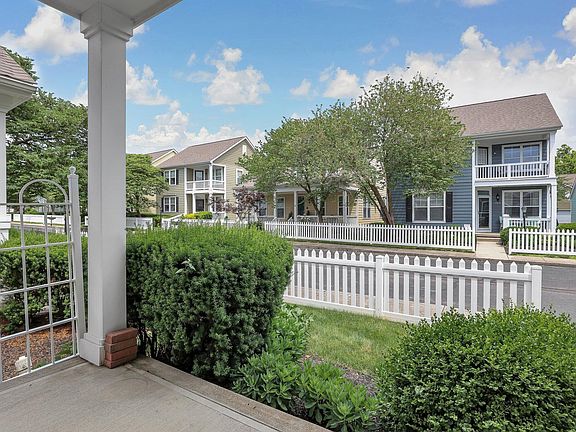 4th image of 3739 Renwick Ln