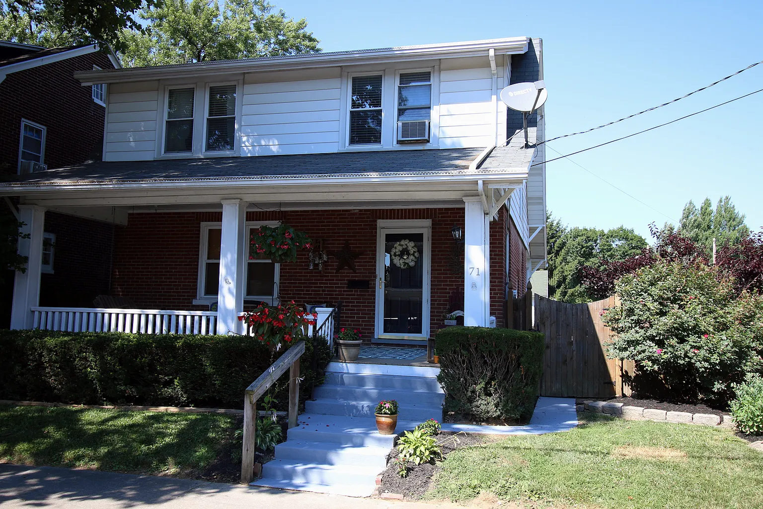 71 S Penn St photo 1