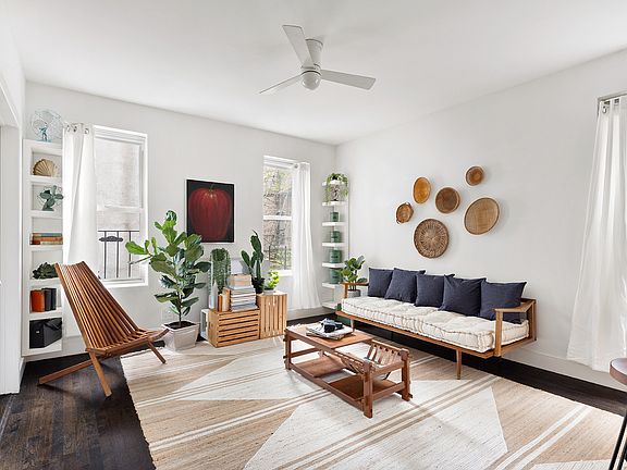 2nd image of 1264 Amsterdam Ave APT 4D
