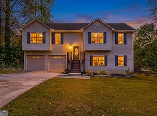 5014 Red Oak Ln, Gainesville, GA 30506