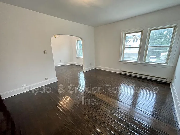 815 & 817 Johnston St #817 — Photo 3