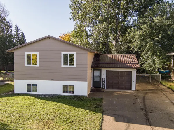 11 McDougall Dr, Lincoln, ND 58504