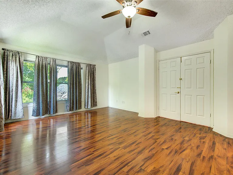 13103 Wickersham Ln — Photo 22