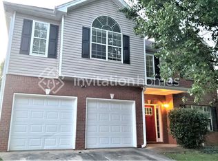 958 Ashton Oak Cir, Stone Mountain, GA 30083