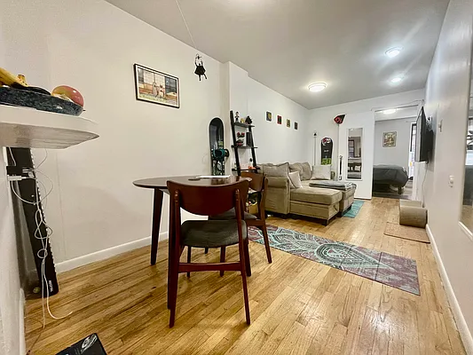 Rented by J Misrahi Realty Corp | media 2