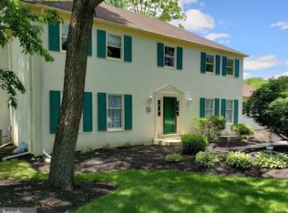 823 Richards Rd, Wayne, PA 19087