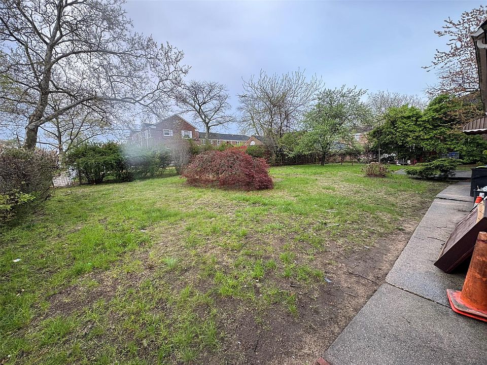 1st image of 131-19 233rd Street