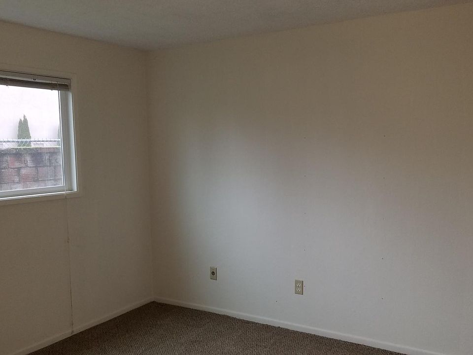 2nd image of 2619 E 25th St