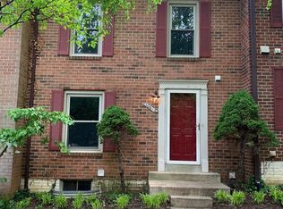 10613 Railroad Ct, Fairfax, VA 22030