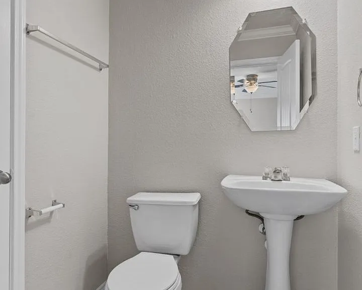 3417 Savage Springs Dr — Photo 16