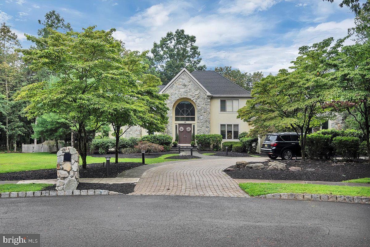19 Fairway Dr, Voorhees, NJ 08043 | Zillow