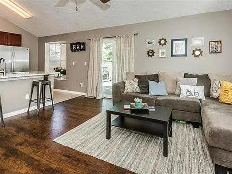 2699 Macklin Ct — Photo 4