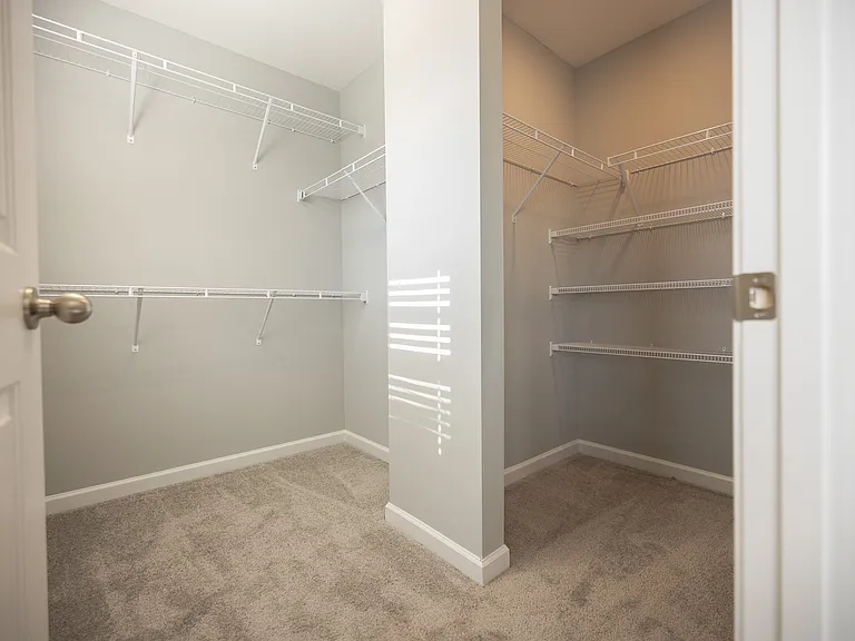 5740 Cloverwood Dr — Photo 28