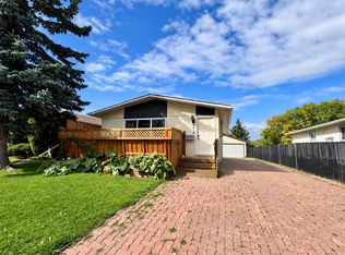 9418 SE 80th Ave, Grande Prairie, AB T8V 5J4
