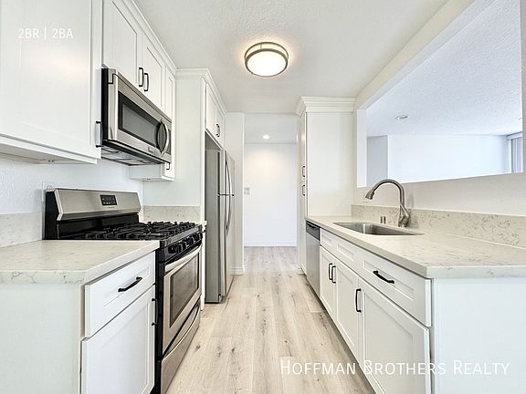 2nd image of 3650 Jasmine Ave APT 5