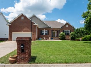5233 Magic Lantern Dr, Knoxville, TN 37918
