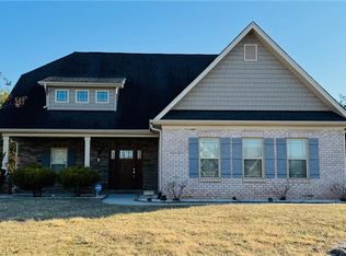 233 Pilot Bluff Dr, King, NC 27021
