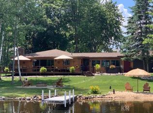 2110 Middle Haven Dr, Gladwin, MI 48624