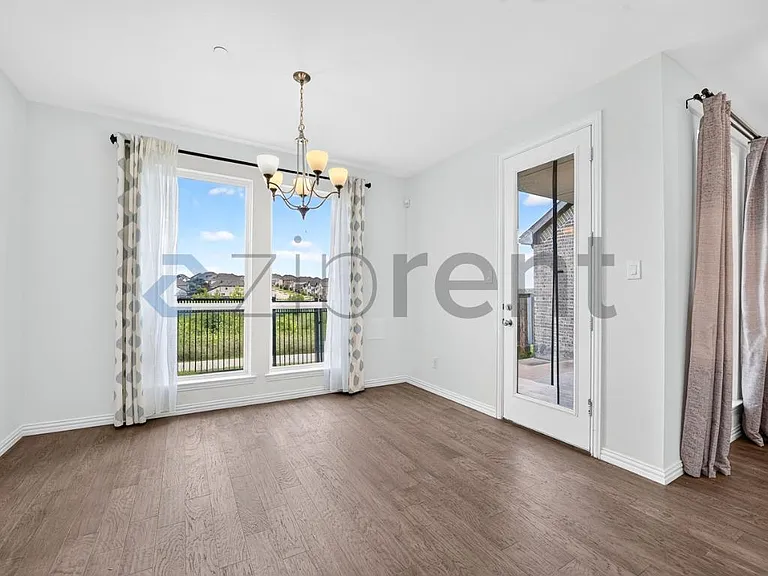 205 Somerset Dr — Photo 14