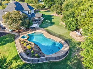 813 Windlake Cir, Heath, TX 75032