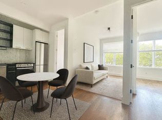 194 Scholes St #3C, Brooklyn, NY 11206