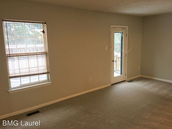 5th image of 610 Lakeworth Dr