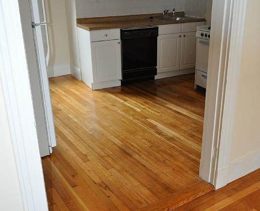 Eat-in-Kitchen