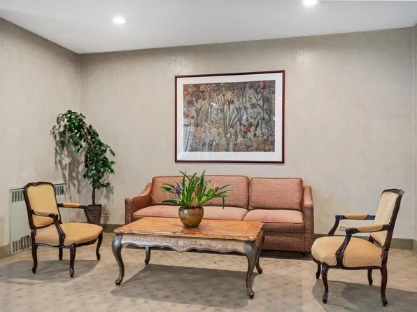 162-41 Powells Cove Boulevard image 29 of 35