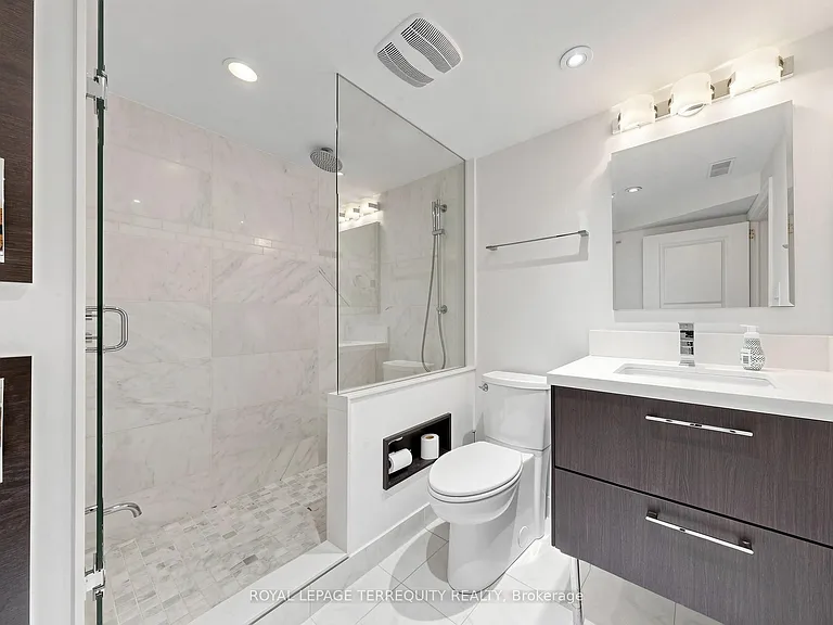 14 Hedges Blvd #LOWER — Photo 23